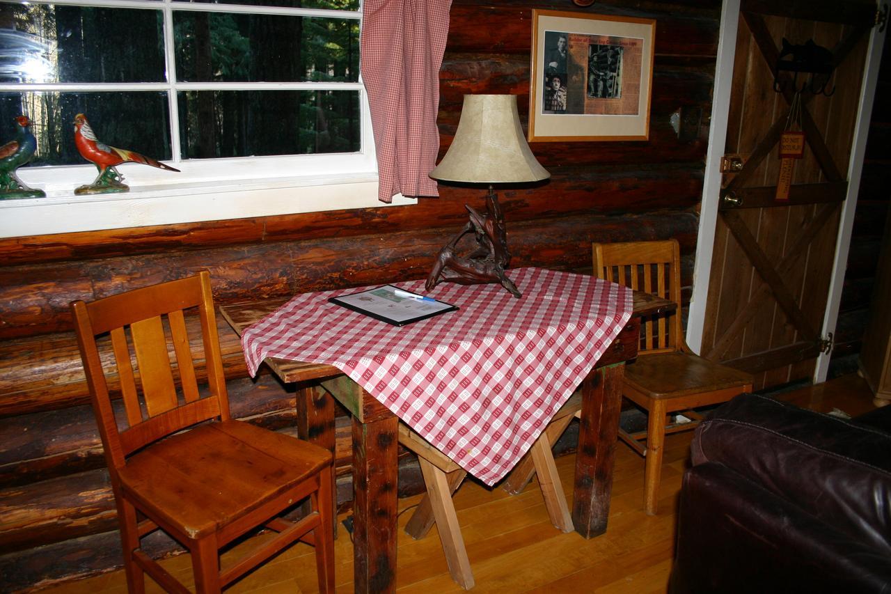 Copper Creek Inn แอชฟอร์ด ภายนอก รูปภาพ