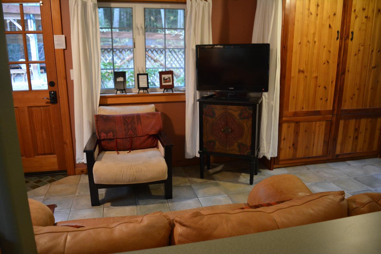 Copper Creek Inn แอชฟอร์ด ภายนอก รูปภาพ